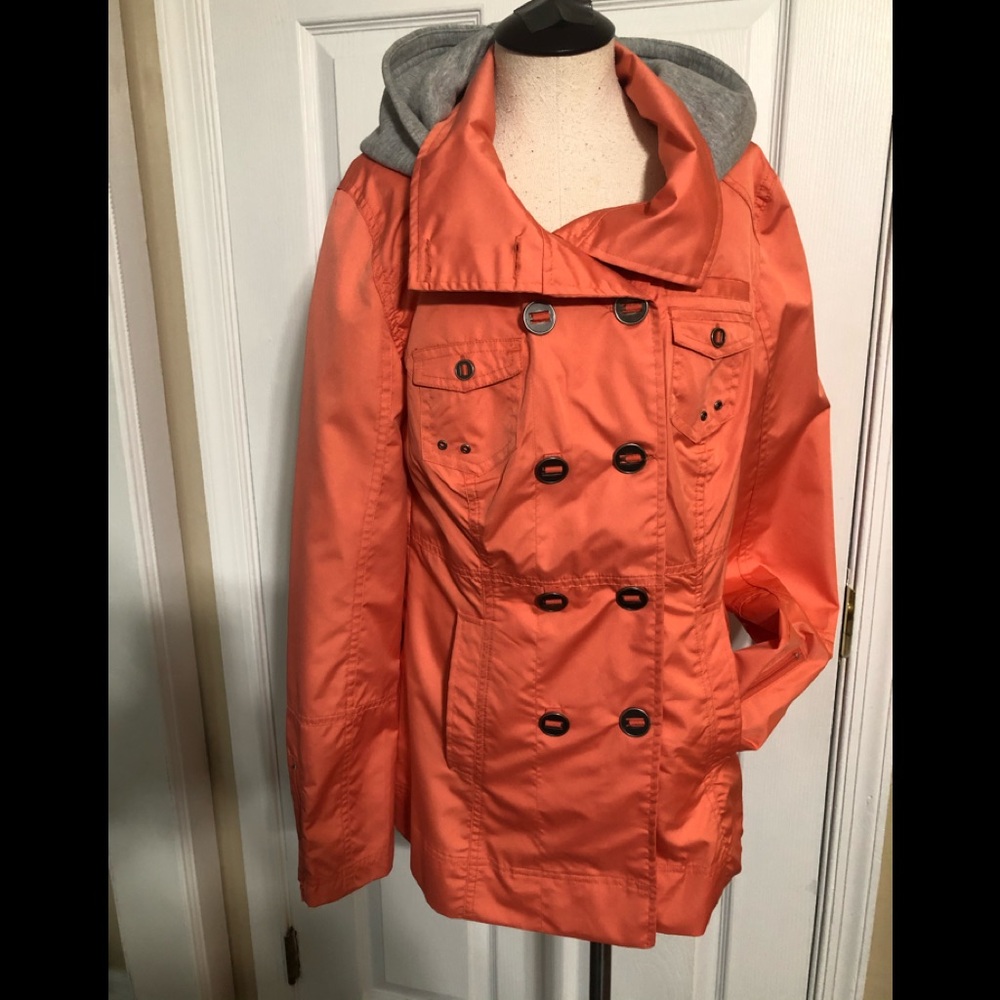 Hurley Winchester Woman’s Rain Jacket Sz.Small